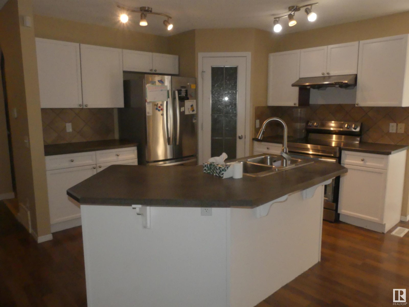 Photo 26 of 15930 139 St Nw, Edmonton AB