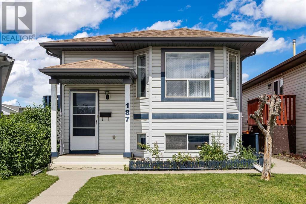 187 Applebrook Circle SE, Calgary, Alberta