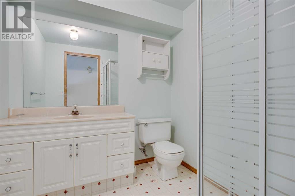 Single Family House Bi-level for Sale in  Applebrook Circle SE Applewood Park Calgary 