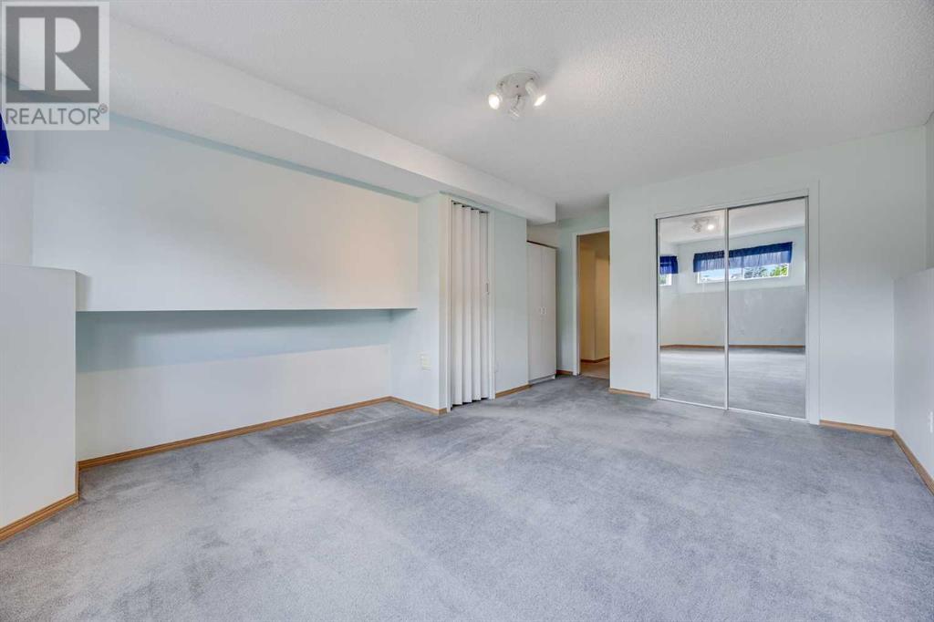Single Family House Bi-level for Sale in  Applebrook Circle SE Applewood Park Calgary 