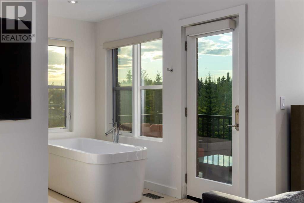 Single Family House for Sale in  Aspen Meadows Hill SW Aspen Woods Calgary 