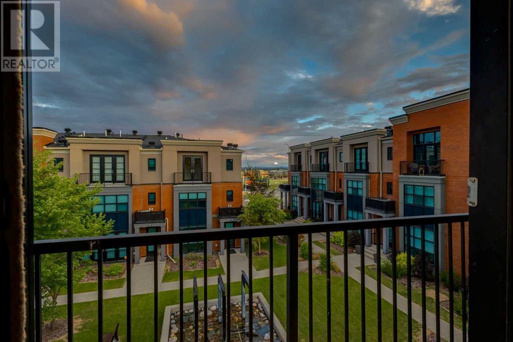 Single Family House for Sale in  Aspen Meadows Hill SW Aspen Woods Calgary 