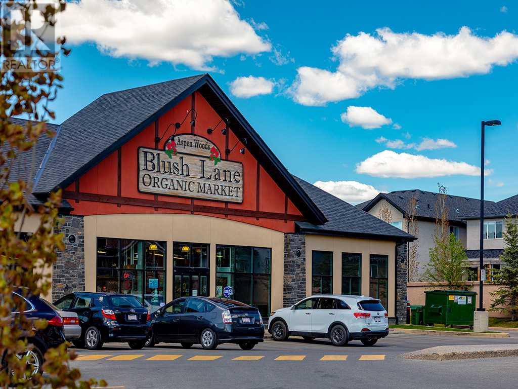 Single Family House for Sale in  Aspen Meadows Hill SW Aspen Woods Calgary 