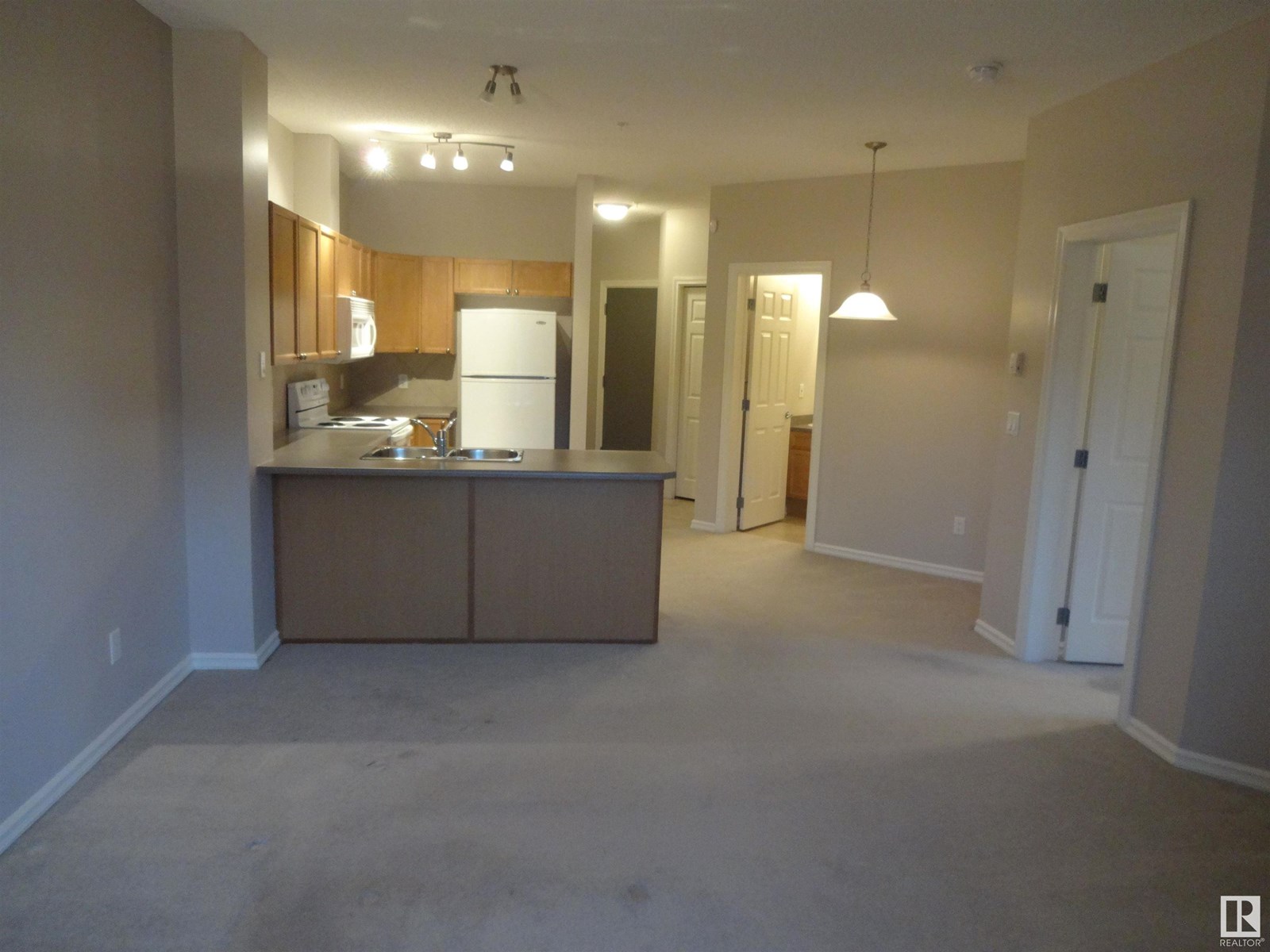 Photo 17 of 114 226 Macewan Road Sw, Edmonton AB