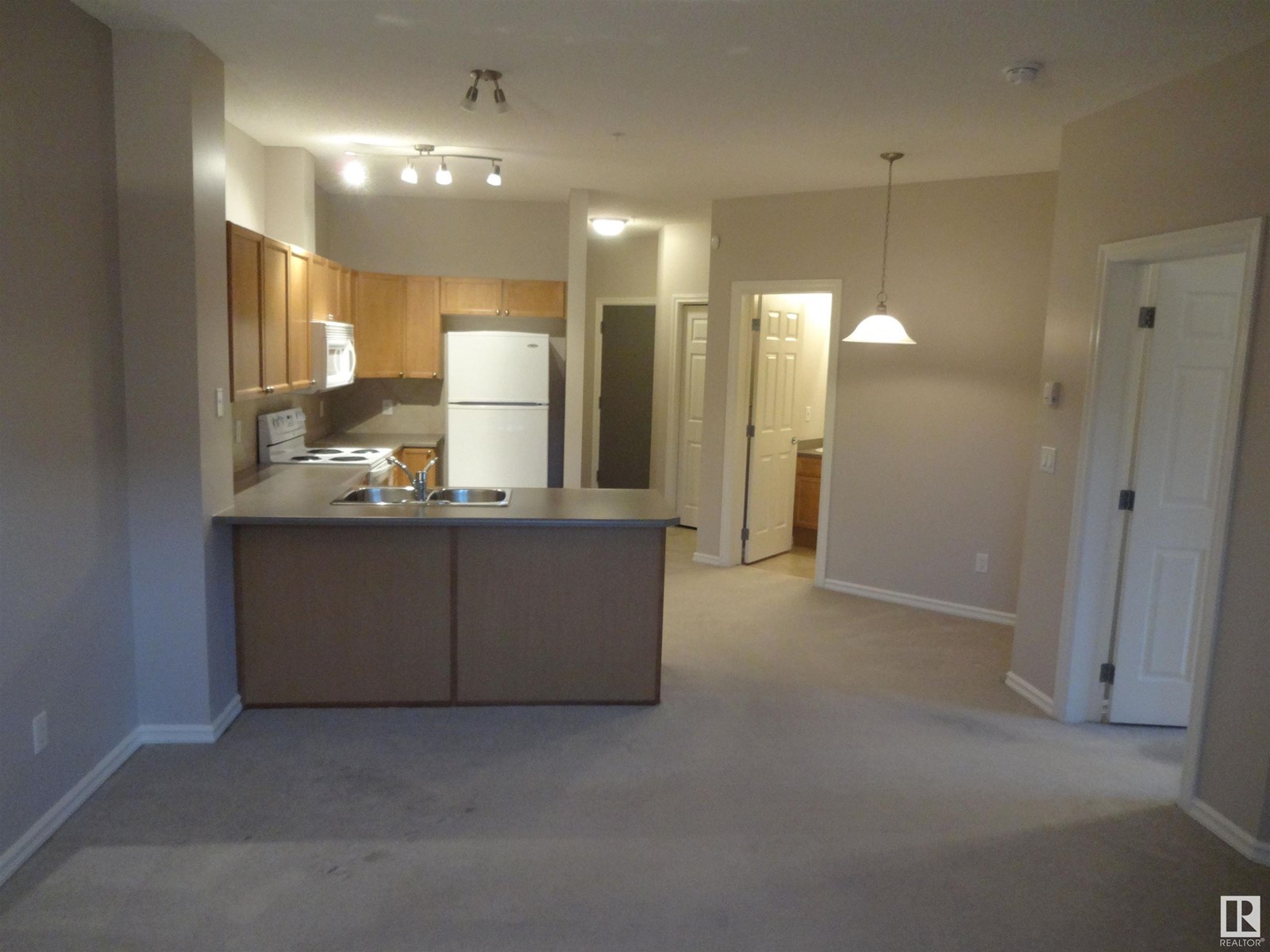 Photo 18 of 114 226 Macewan Road Sw, Edmonton AB
