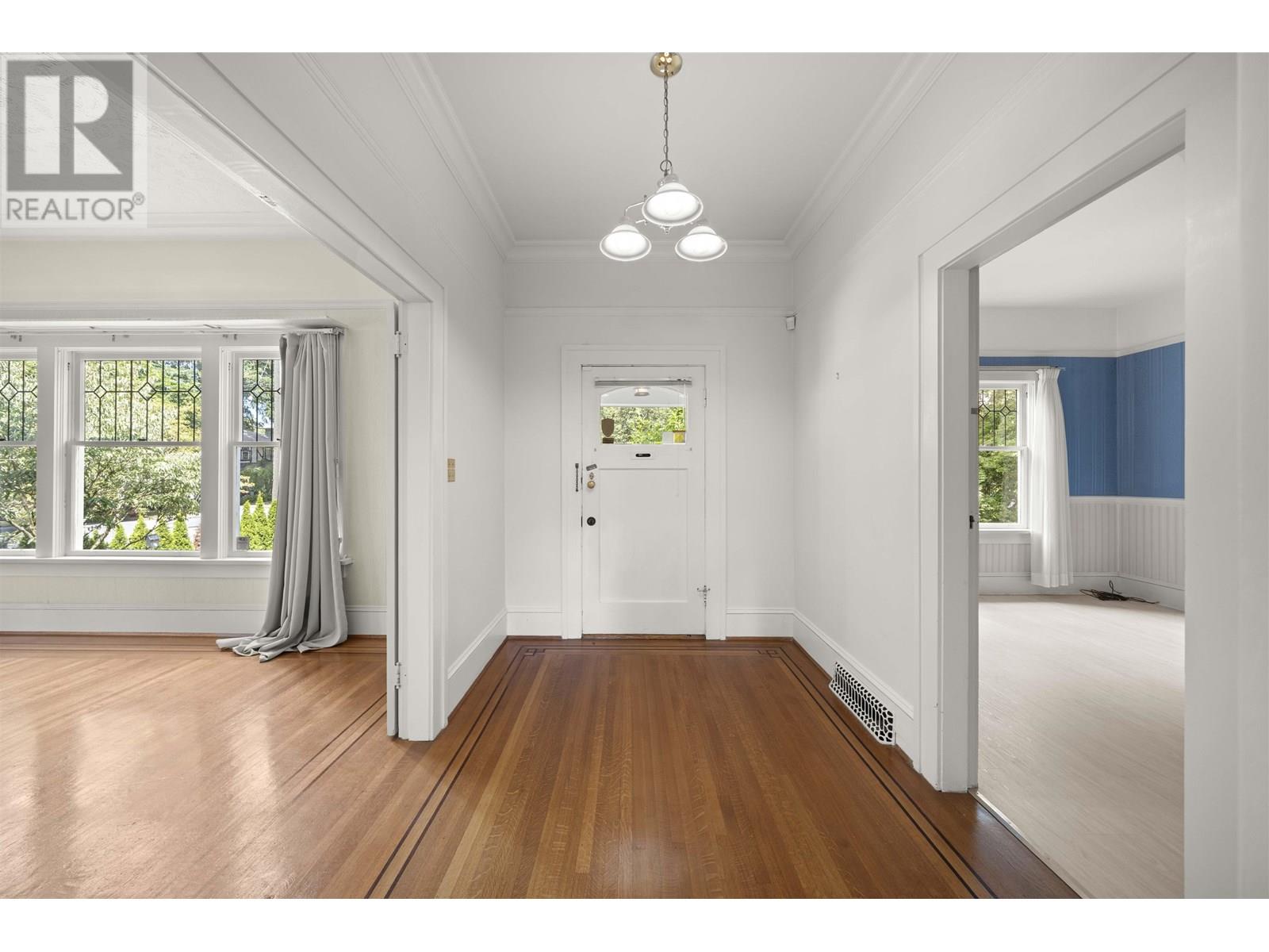 Photo 19 of 3492 W 34th Avenue, Vancouver BC