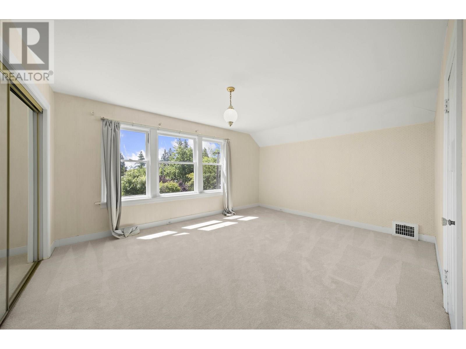 Photo 28 of 3492 W 34th Avenue, Vancouver BC