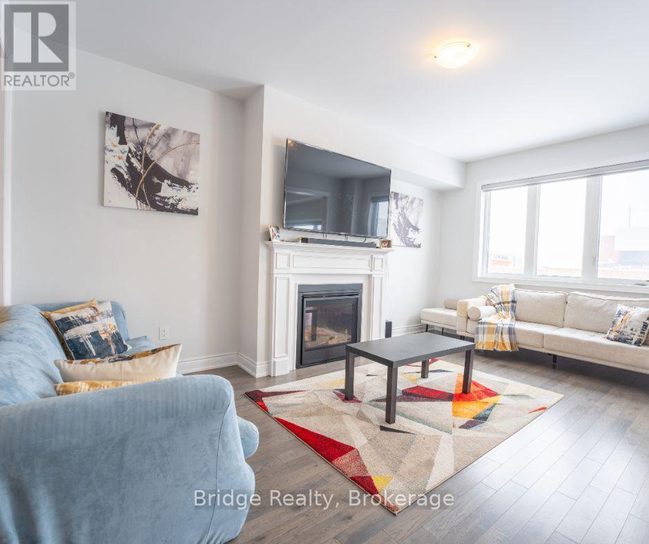 Photo 16 of 199 Huntingford Trail, Woodstock ON