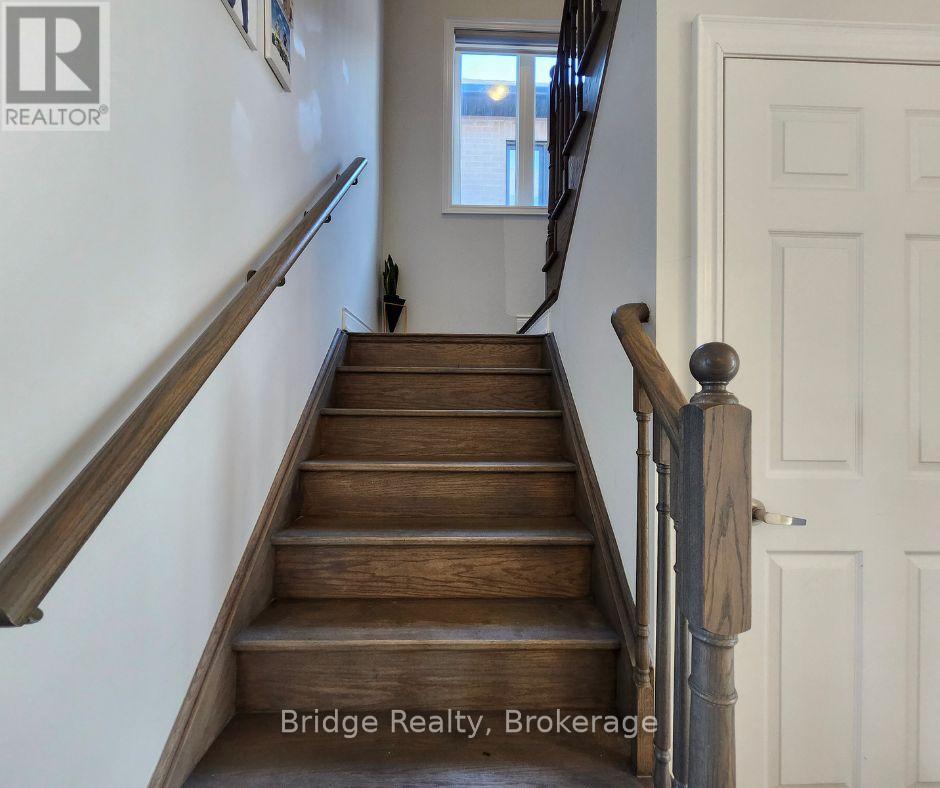 Photo 18 of 199 Huntingford Trail, Woodstock ON