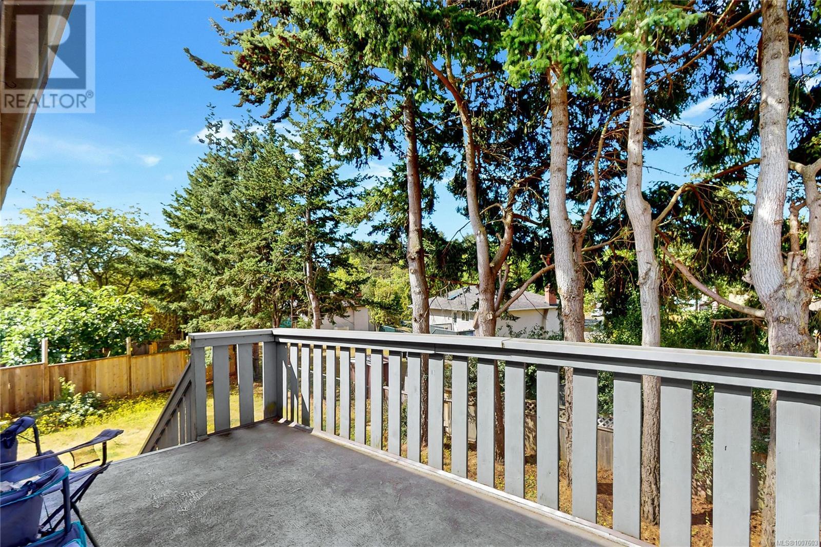 Photo 12 of 1587 Judoba Pl, Saanich BC