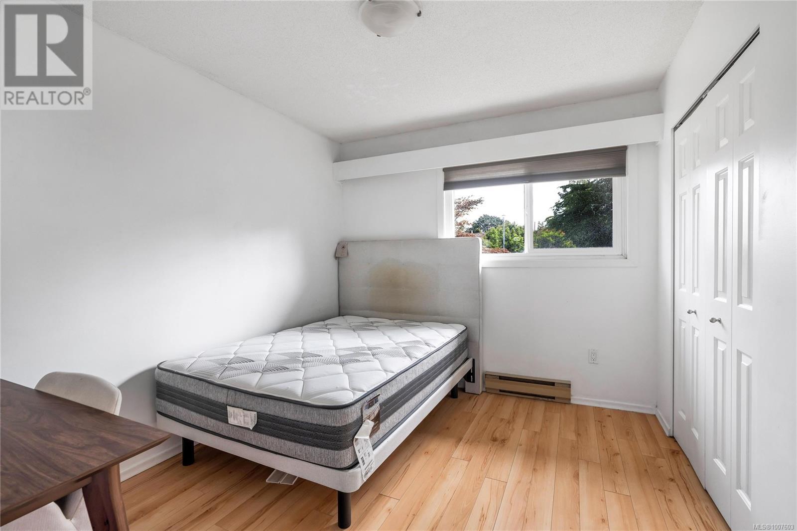 Photo 22 of 1587 Judoba Pl, Saanich BC