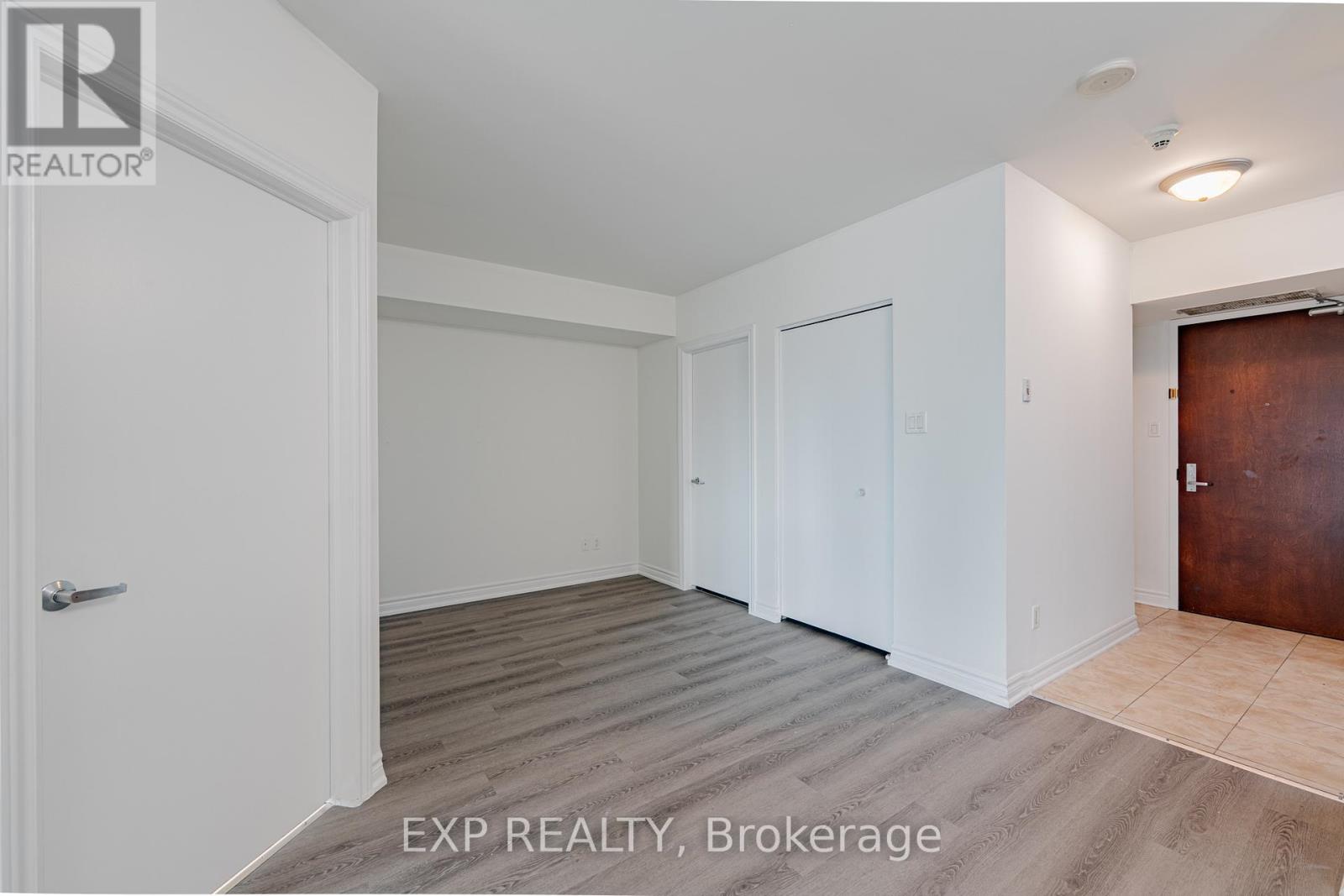 Photo 17 of 302 200 Rideau Street, Ottawa ON