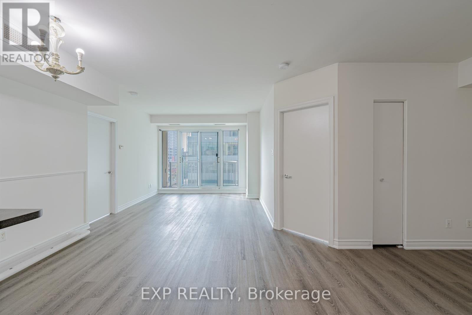 Photo 20 of 302 200 Rideau Street, Ottawa ON