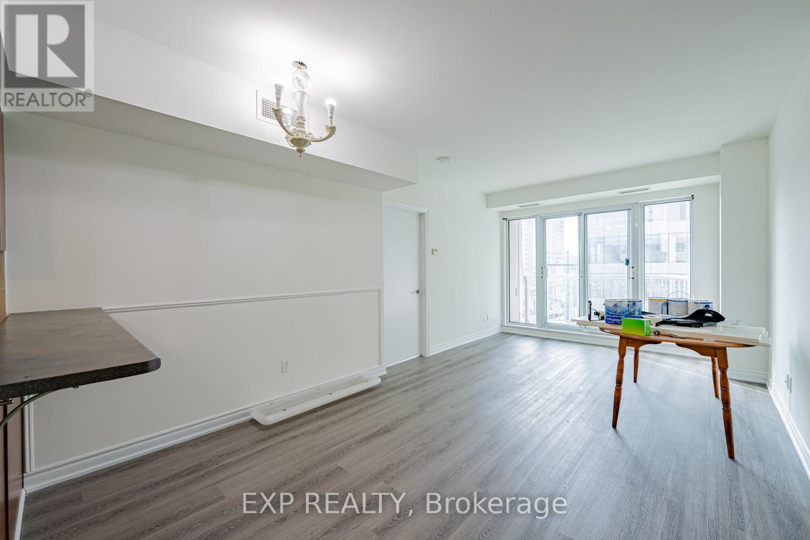 Photo 21 of 302 200 Rideau Street, Ottawa ON