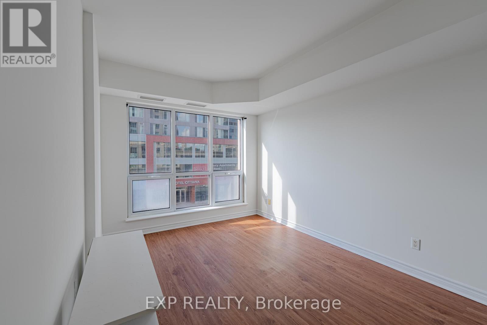 Photo 30 of 302 200 Rideau Street, Ottawa ON