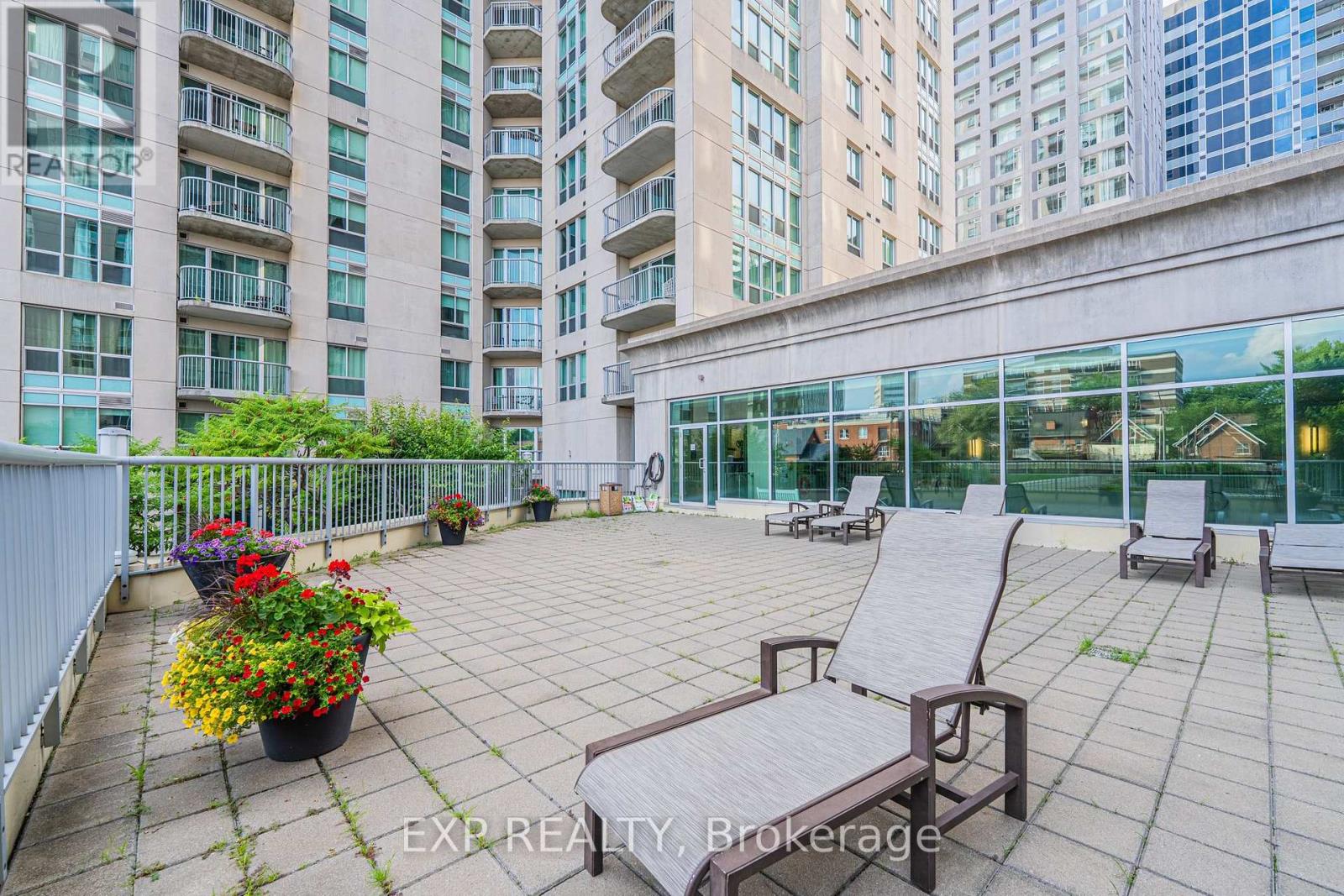 Photo 39 of 302 200 Rideau Street, Ottawa ON