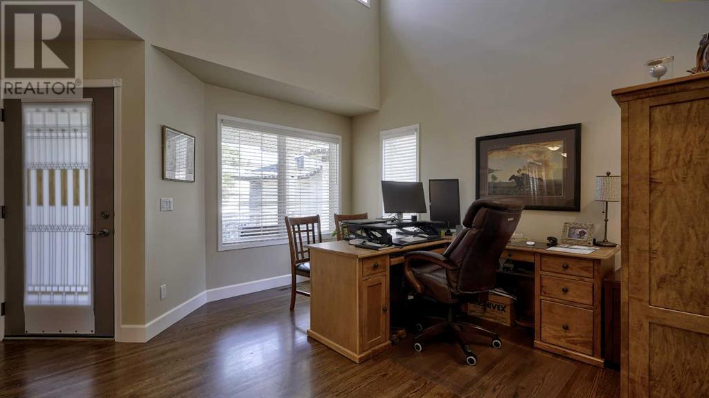 Single Family House for Sale in  Douglas Ridge Place SE Douglasdale/Glen Calgary 