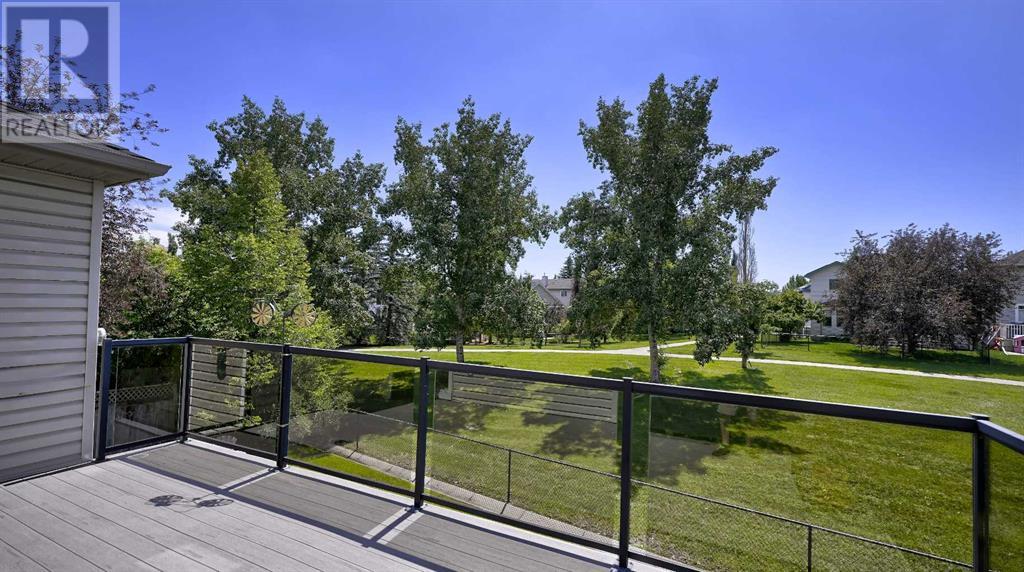 Single Family House for Sale in  Douglas Ridge Place SE Douglasdale/Glen Calgary 