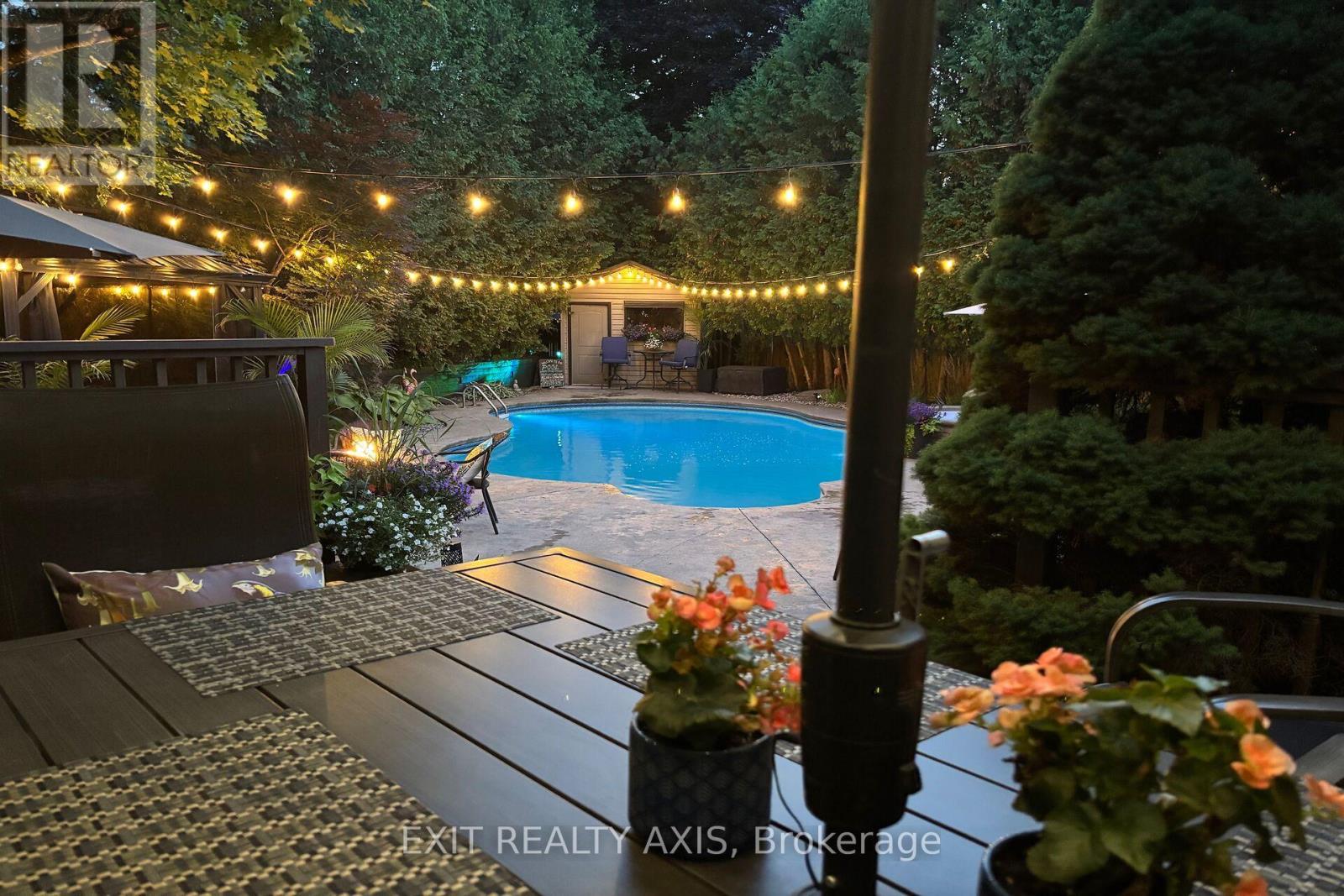 Photo 49 of 155 Longshire Circle, Ottawa ON