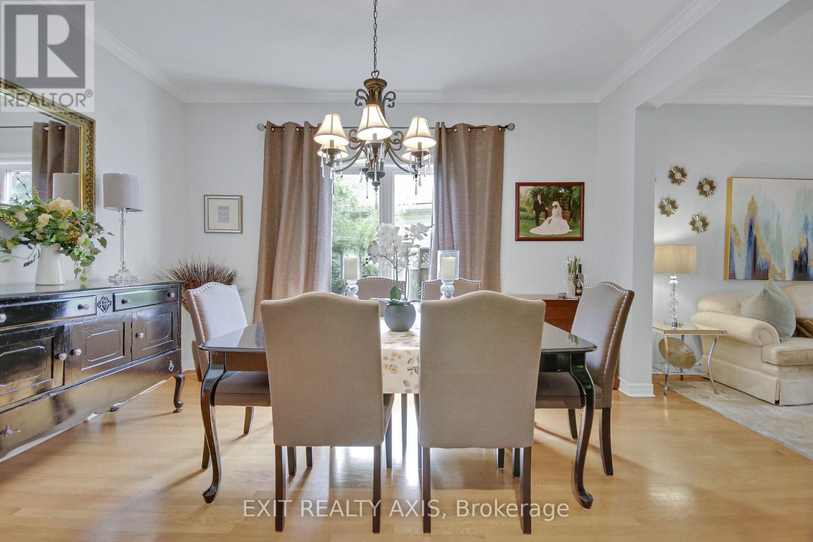 Photo 9 of 155 Longshire Circle, Ottawa ON