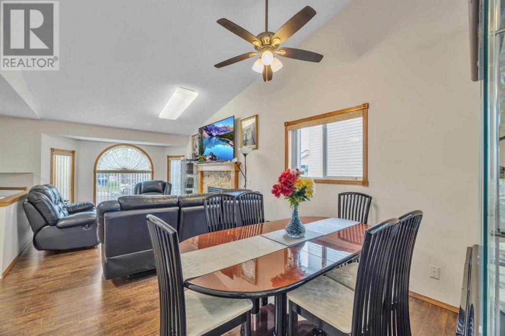 Single Family House Bi-level for Sale in  Coral Keys Drive NE Coral Springs Calgary 