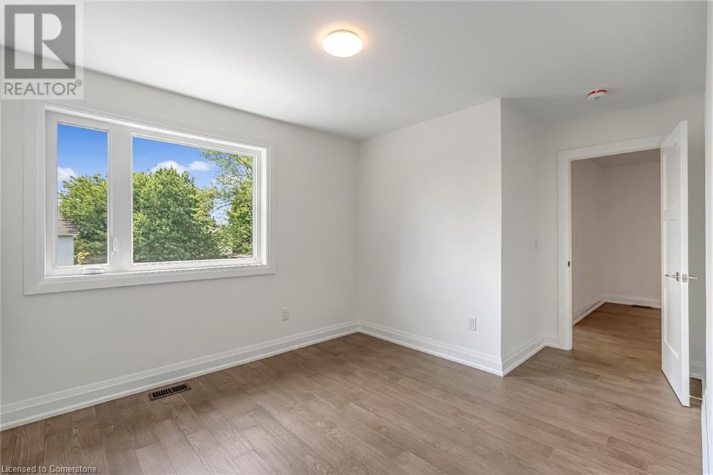 Photo 18 of 2154 Walkers Line Unit 8, Burlington ON