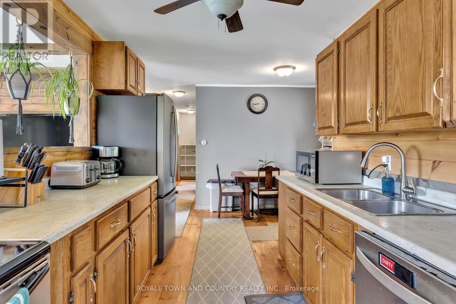 Photo 36 of 1042 Tweed Drive, Highlands East ON
