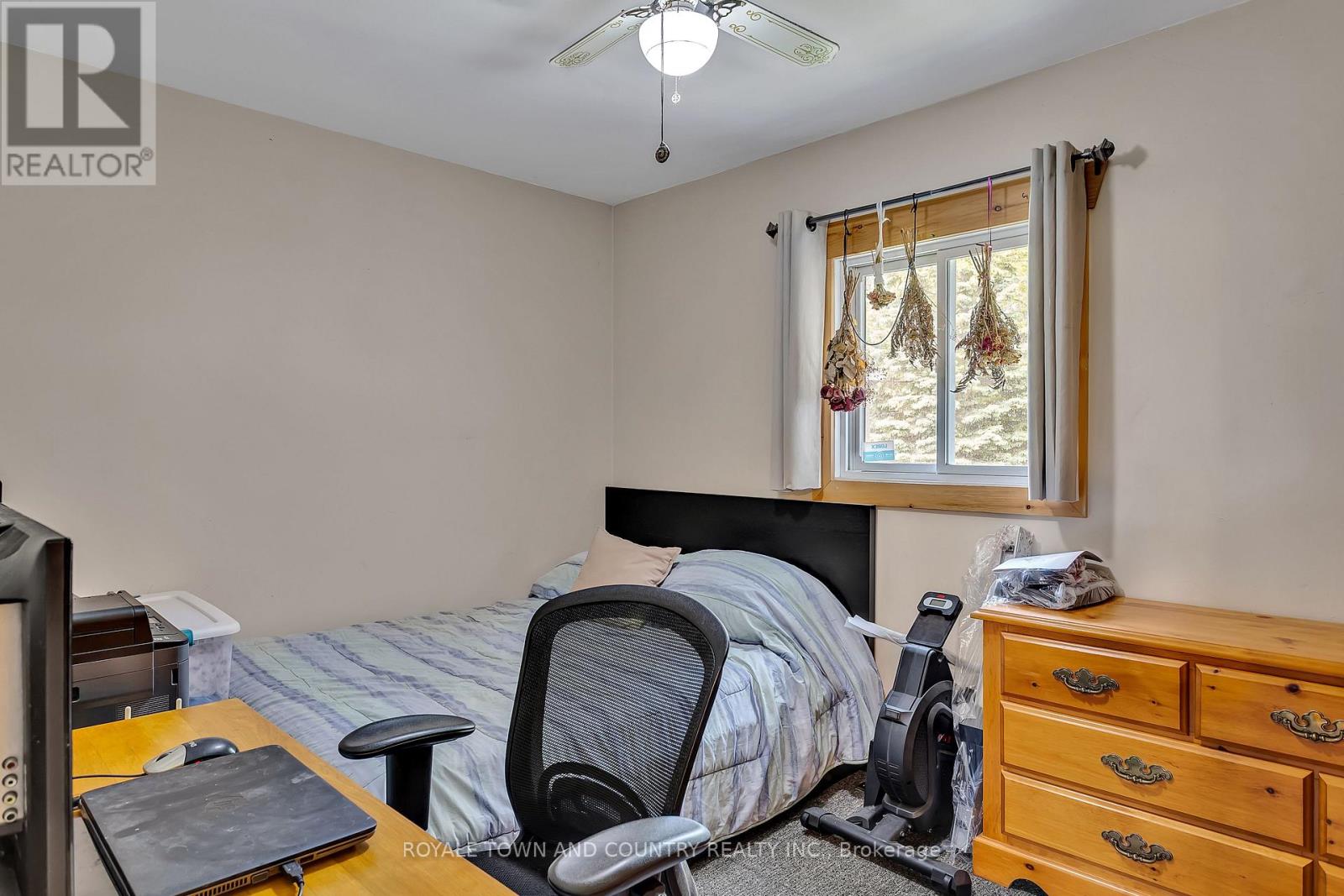 Photo 43 of 1042 Tweed Drive, Highlands East ON