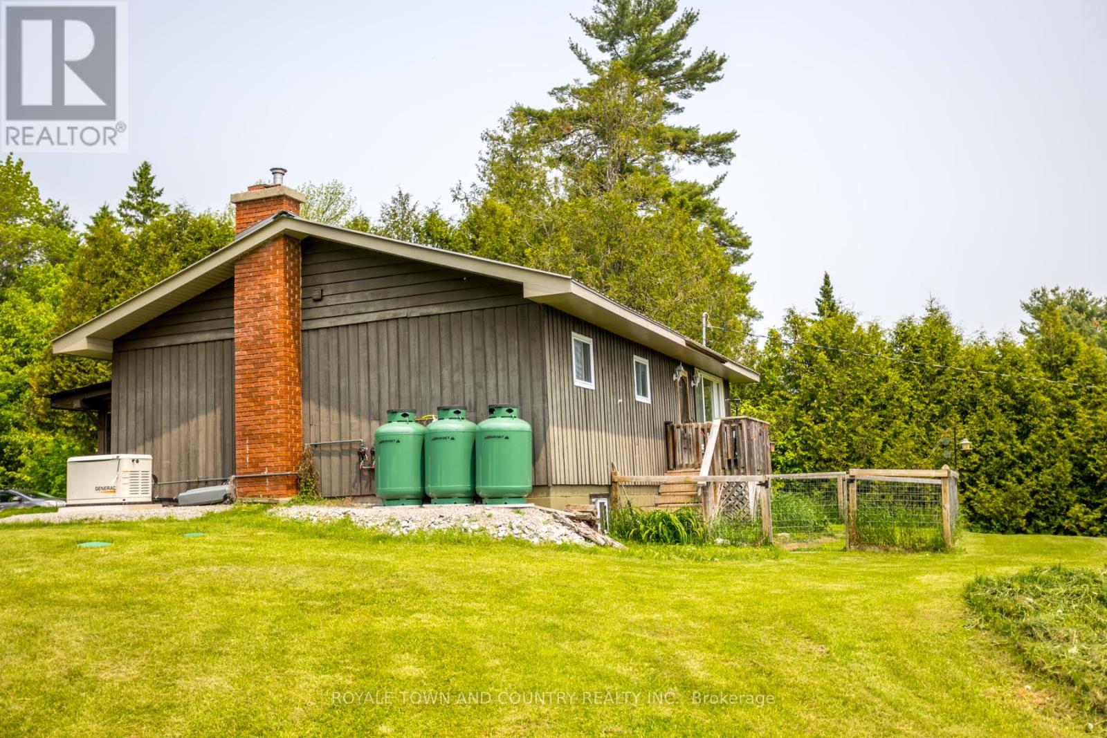 Photo 6 of 1042 Tweed Drive, Highlands East ON