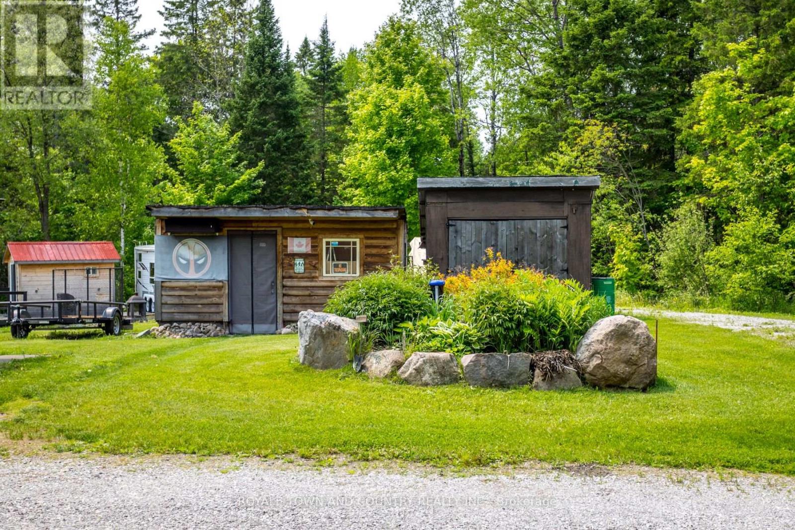 Photo 21 of 1042 Tweed Drive, Highlands East ON
