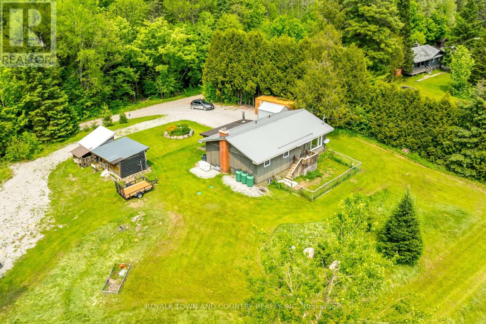 Photo 13 of 1042 Tweed Drive, Highlands East ON