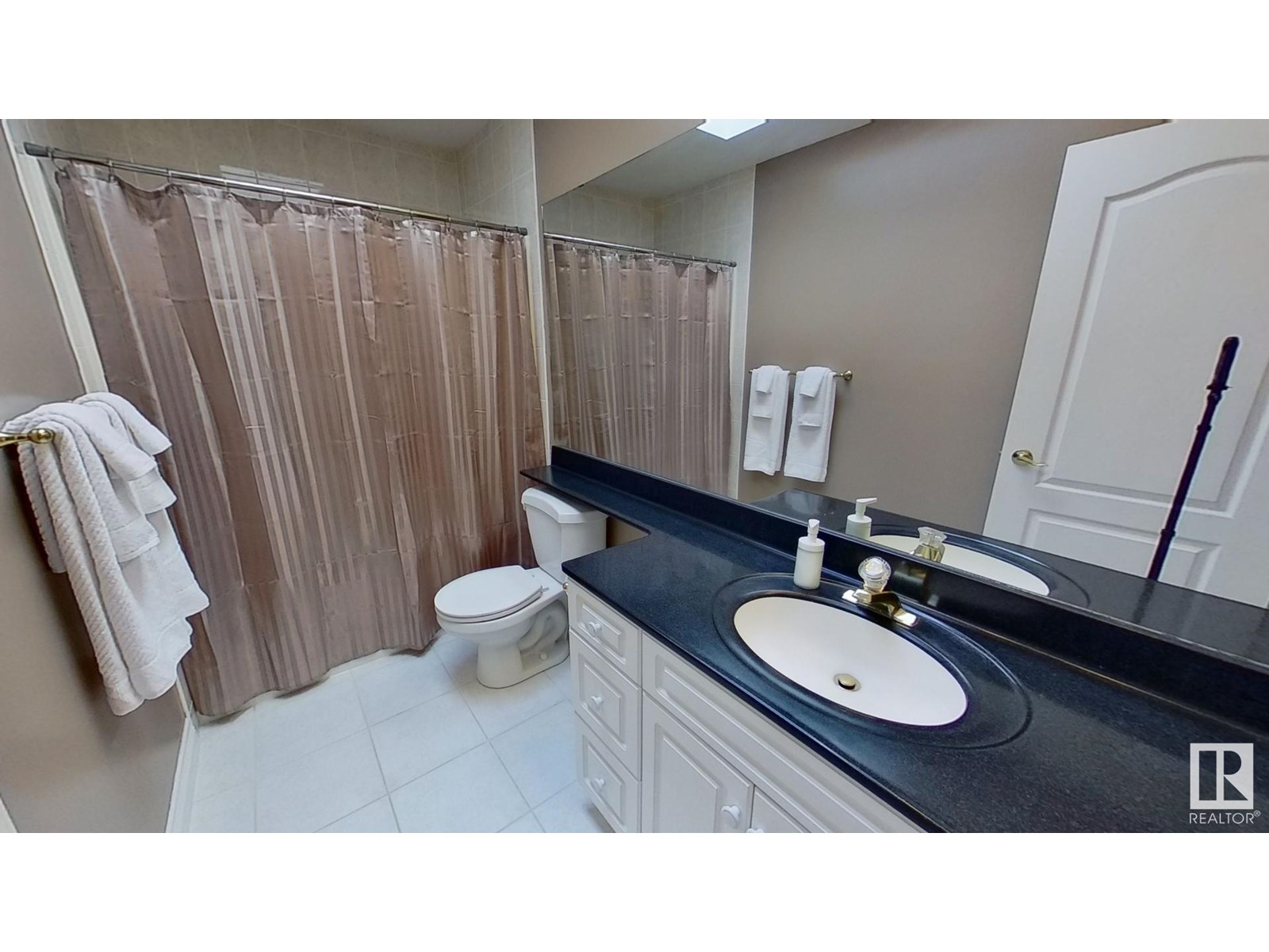 Photo 26 of 11551 14 Av Nw, Edmonton AB