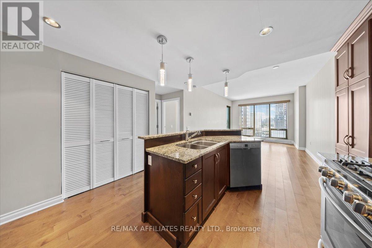 Photo 5 of 1003 90 George Street, Ottawa ON