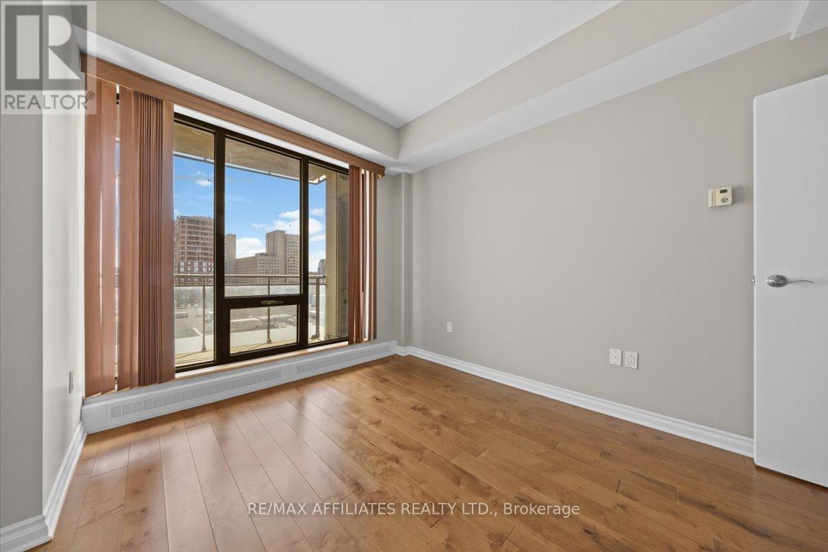 Photo 7 of 1003 90 George Street, Ottawa ON