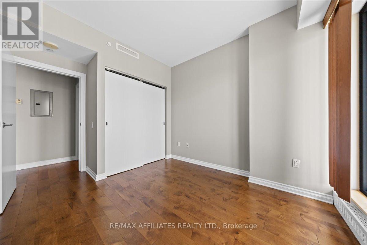 Photo 22 of 1003 90 George Street, Ottawa ON