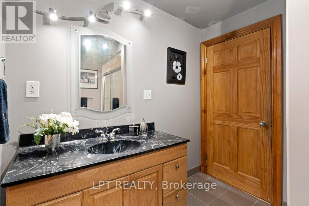 Photo 33 of 1758 Forty Foot Road, Frontenac ON