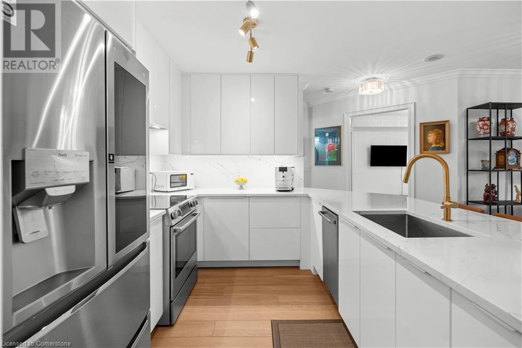 Photo 13 of 442 Maple Avenue Unit 401, Burlington ON