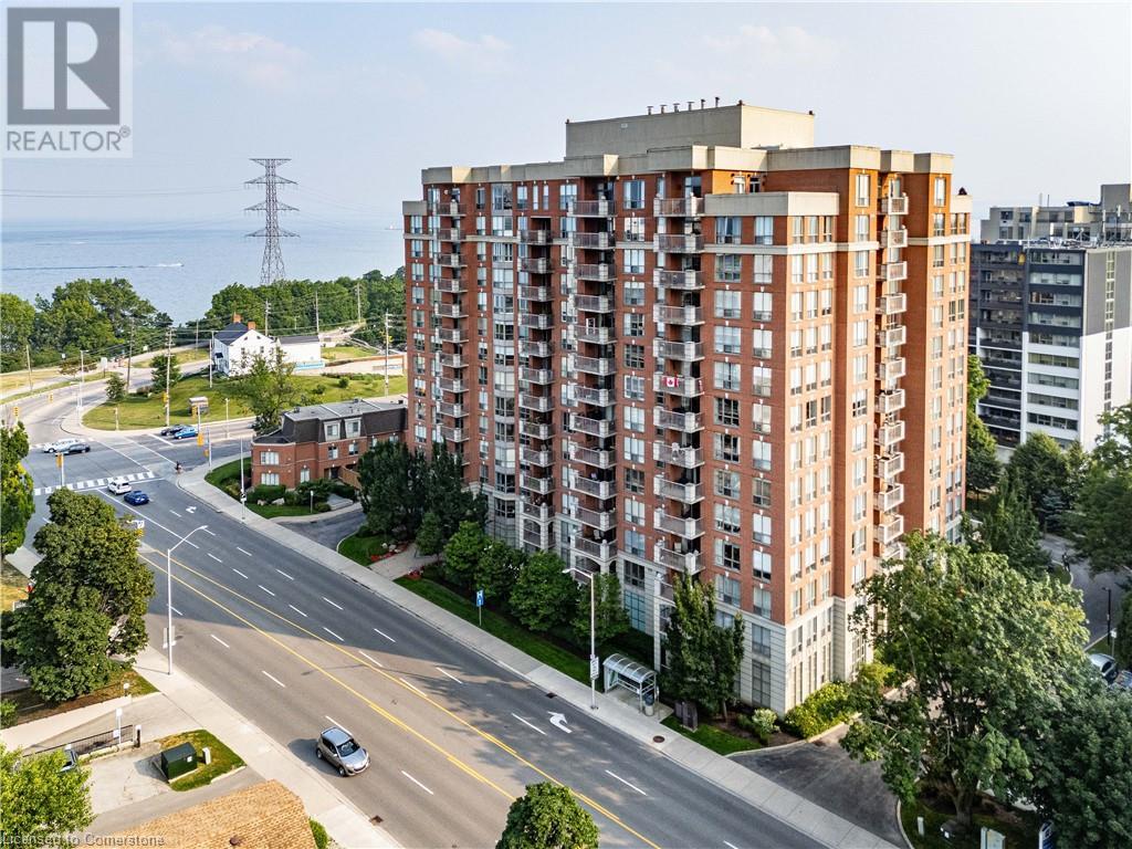 Photo 2 of 442 Maple Avenue Unit 401, Burlington ON