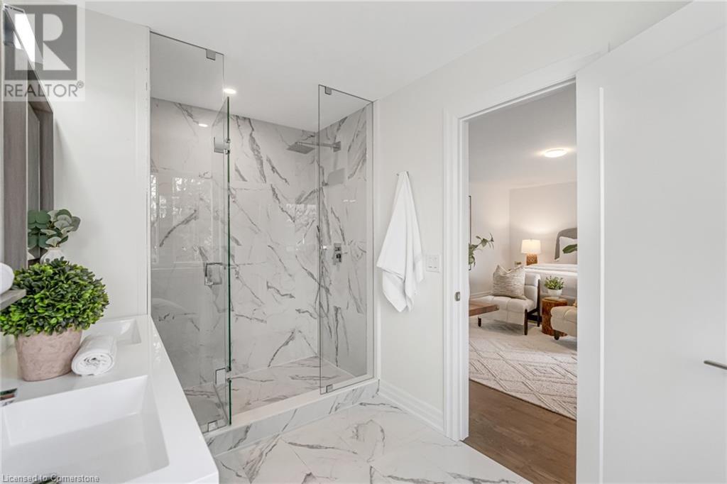 Photo 17 of 2154 Walkers Line Unit 7, Burlington ON