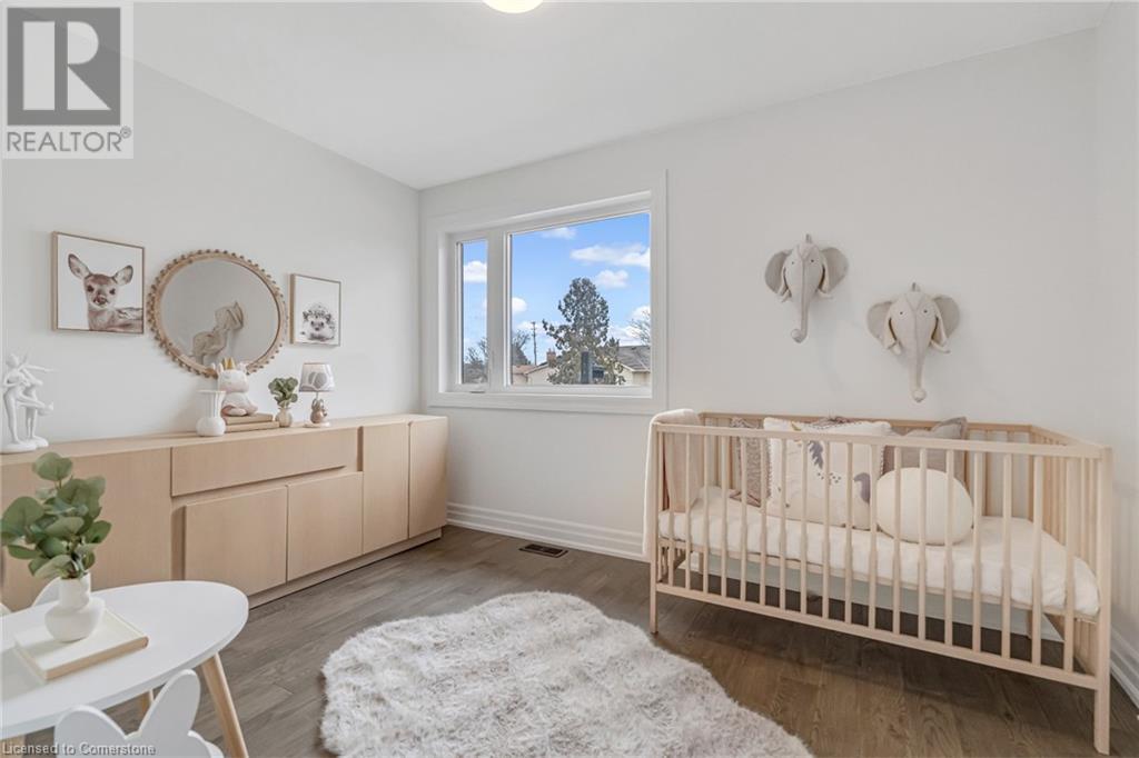 Photo 19 of 2154 Walkers Line Unit 7, Burlington ON