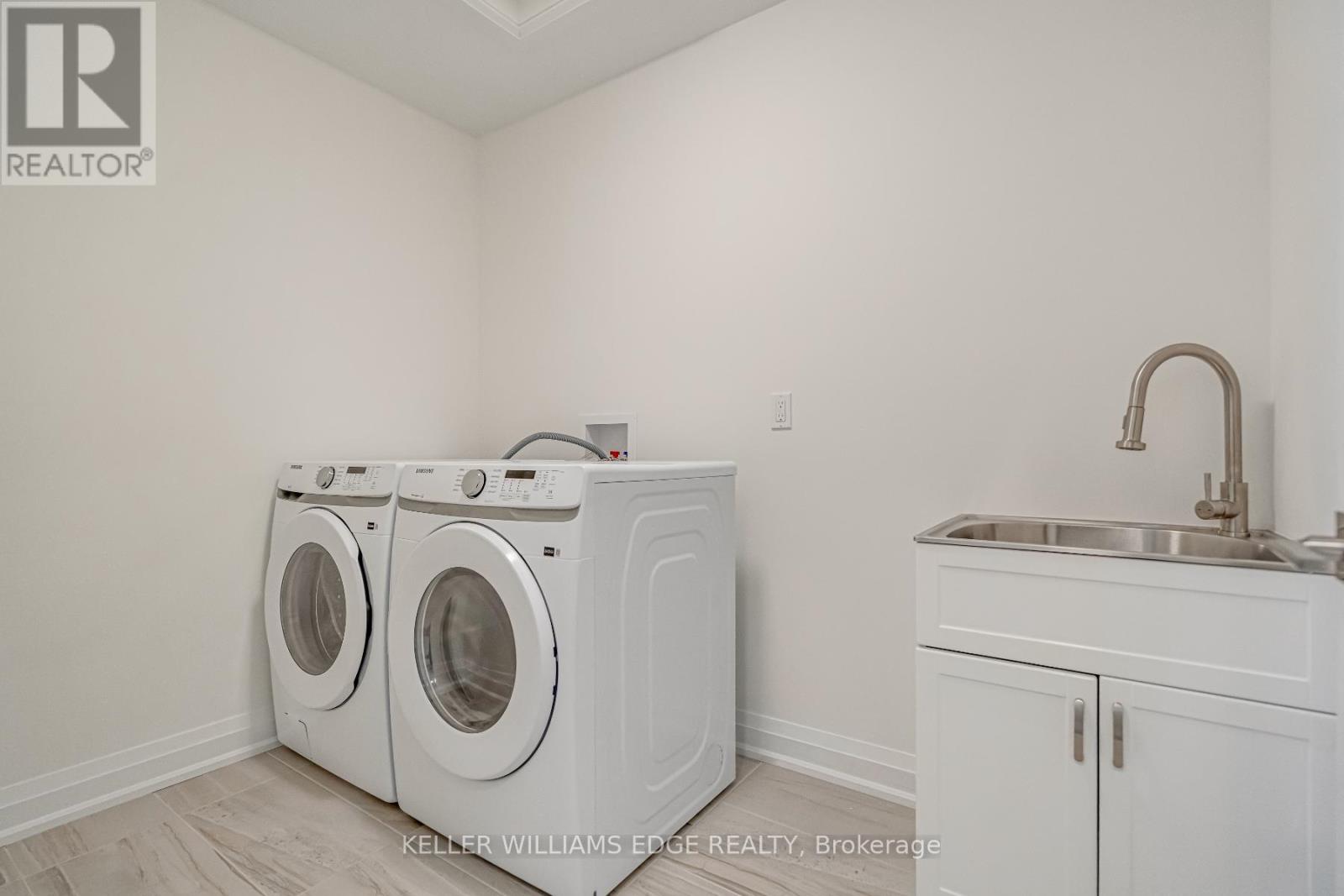 Photo 11 of 8 2154 Walkers Line, Burlington ON