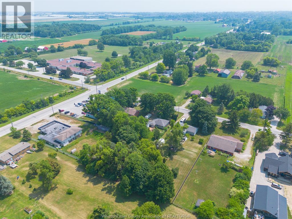 Photo 38 of 58 Road 3 West, Kingsville ON