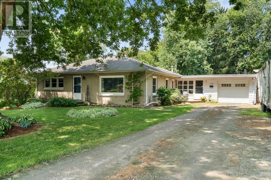 Photo 42 of 58 Road 3 West, Kingsville ON