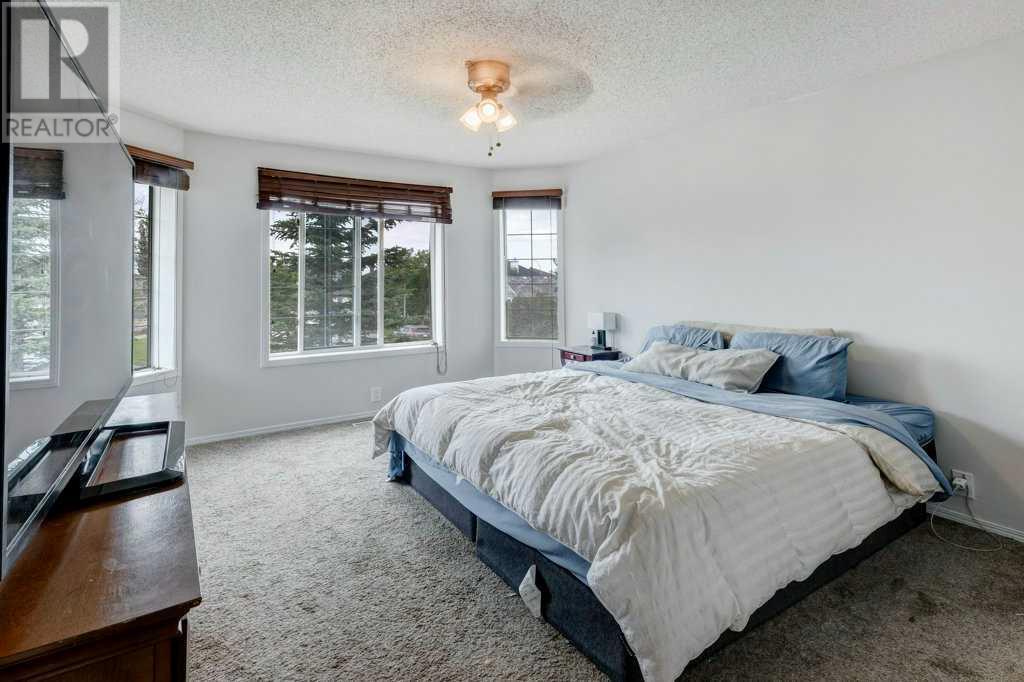 Single Family House for Sale in  Coville Gardens NE Coventry Hills Calgary 