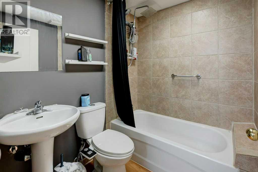 Single Family House for Sale in  Coville Gardens NE Coventry Hills Calgary 