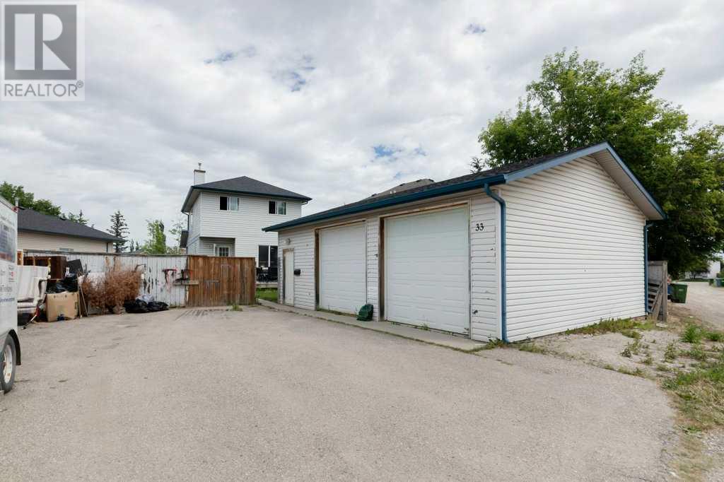 Single Family House for Sale in  Coville Gardens NE Coventry Hills Calgary 