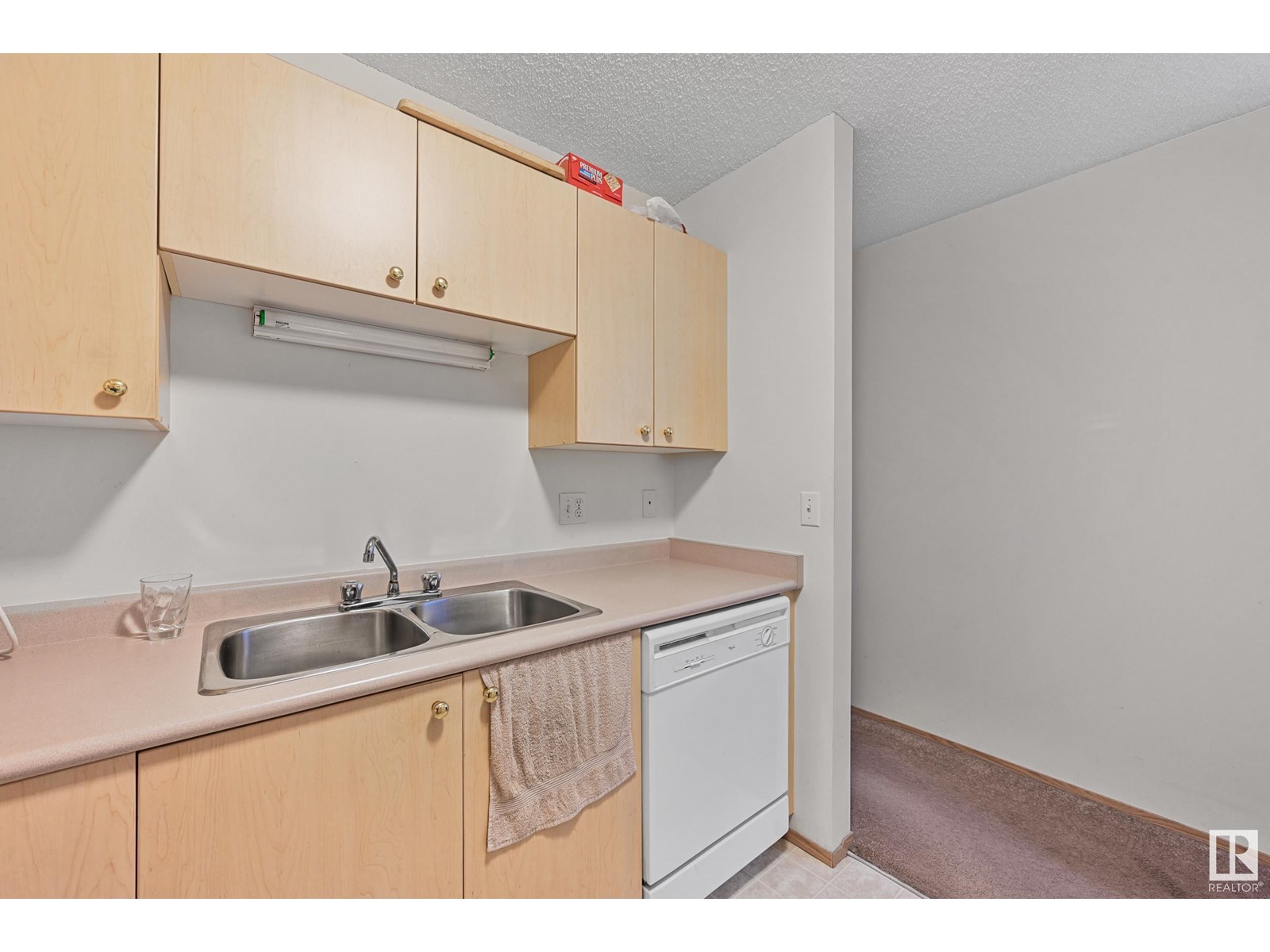 Photo 10 of 104 A 110 Westpark Dr, Fort Saskatchewan AB