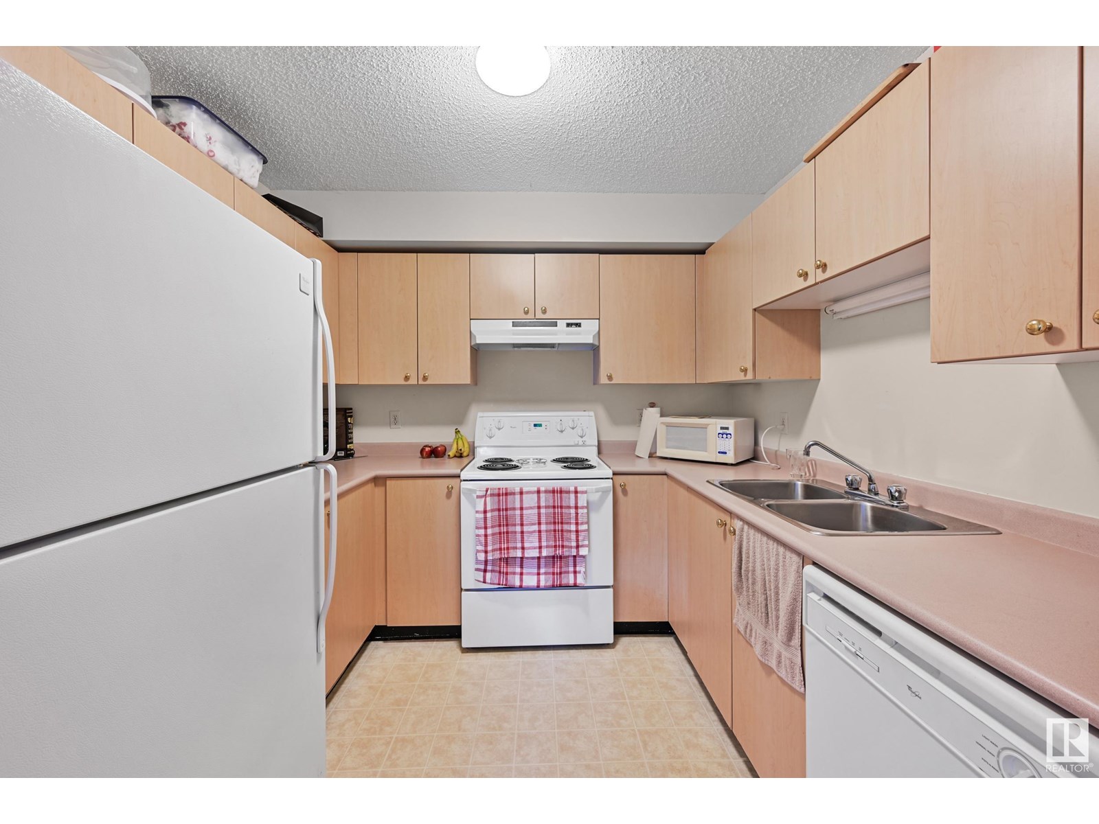 Photo 9 of 104 A 110 Westpark Dr, Fort Saskatchewan AB