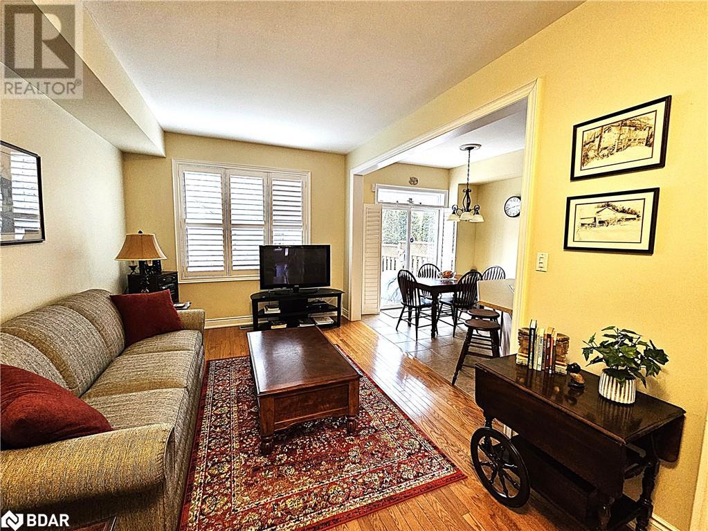 Photo 9 of 34 Savannah Crescent, Wasaga Beach ON