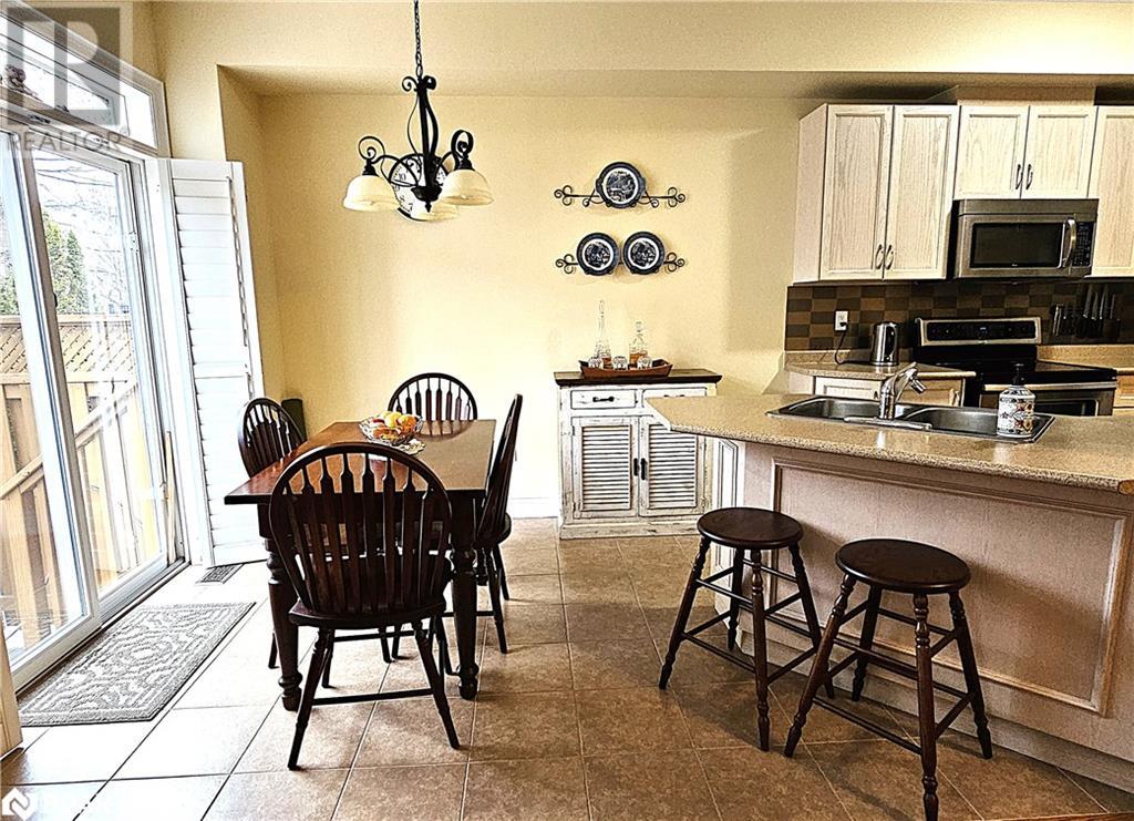 Photo 6 of 34 Savannah Crescent, Wasaga Beach ON